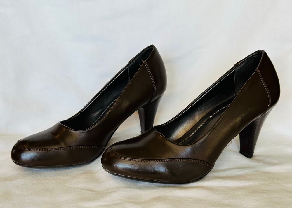 Pierre Dumas Womens Flexibles Brown Stacked Heel Loafers/Shoes Heels 7 Y2k Chic